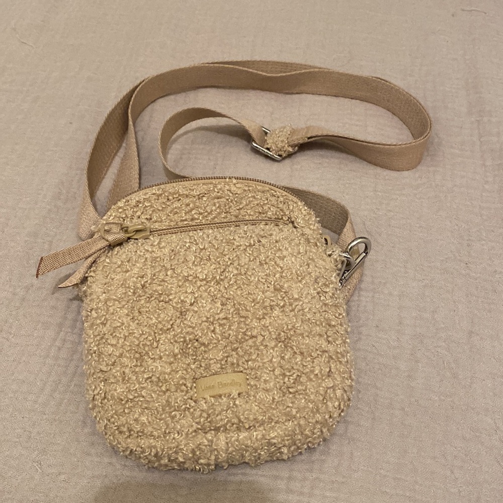 Vera Bradley Teddy Fleece Sherpa small convertible crossbody/ belt bag . - Picture 7 of 14